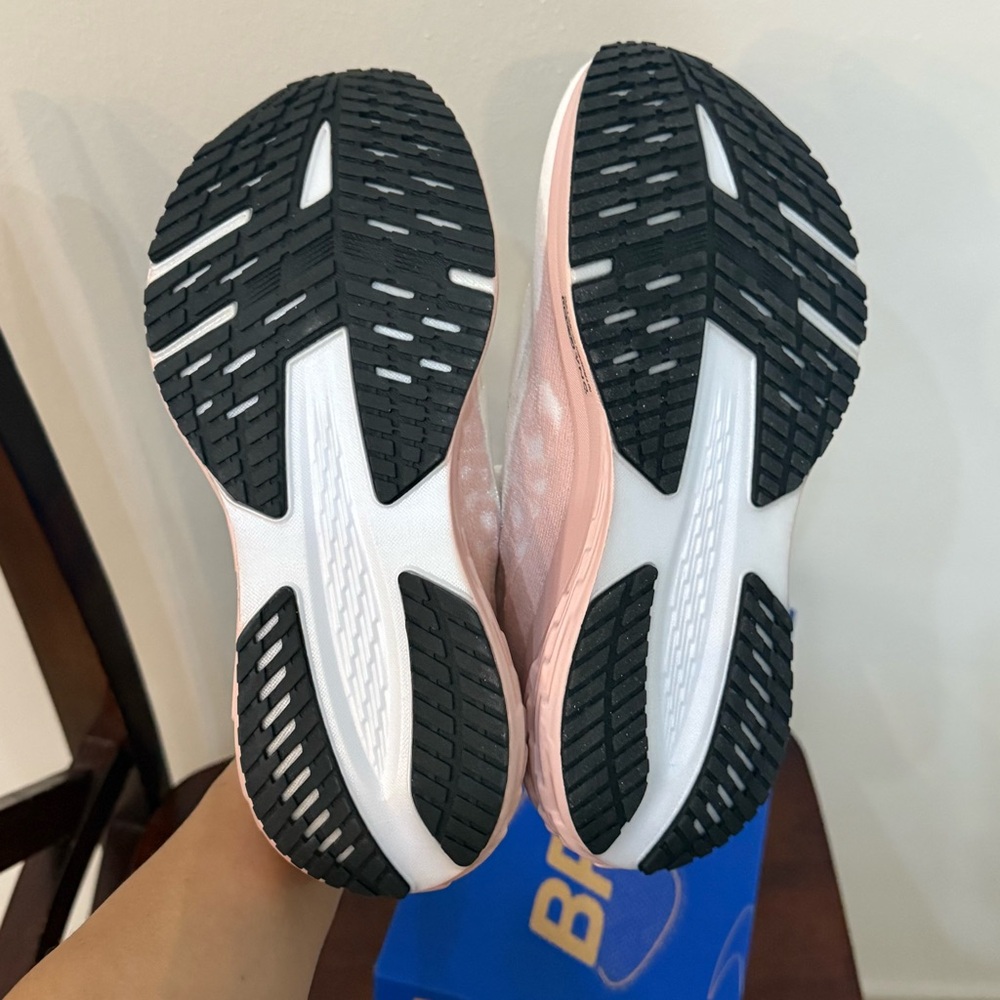 Brooks Women's Launch 11 White and Pink Running Athletic Shoes - Picture 9 of 10